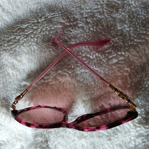 Versace Sunglasses 🕶️ - Picture 4 of 4